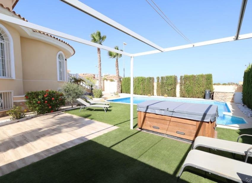 5 soveværelse Villa til salg i Dona Pepa - € 860.000 (Ref: 8524577)