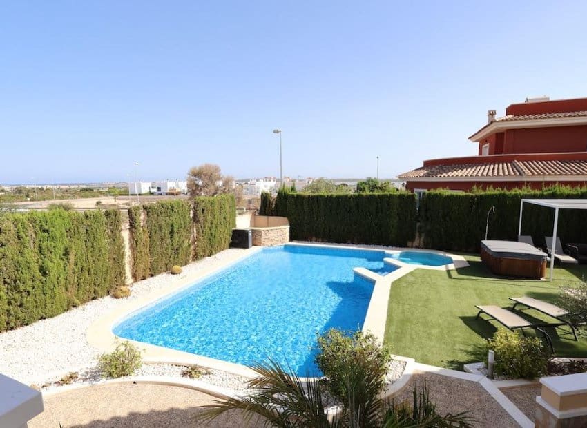 5 soveværelse Villa til salg i Dona Pepa - € 860.000 (Ref: 8524577)