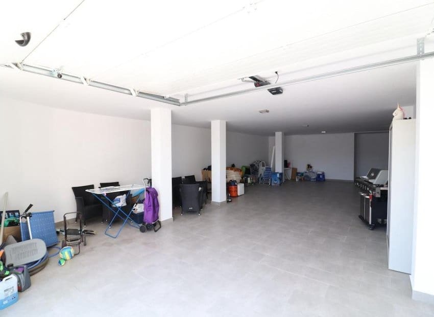 3 bedroom Villa for sale in San Miguel de Salinas - € 565,000 (Ref: 8524589)