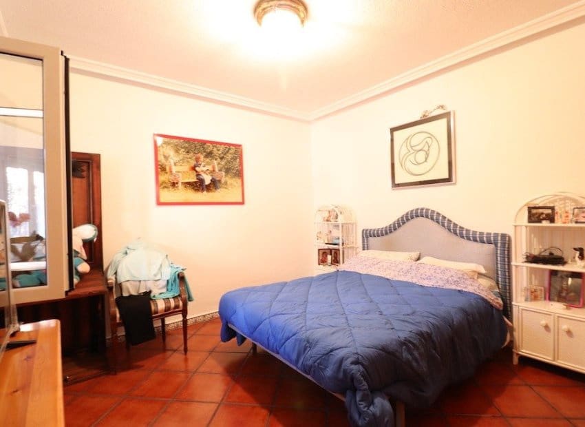 5 sypialnia Willa na sprzedaż w El Chaparral z basenem - 780 000 € (Ref: 8524595)