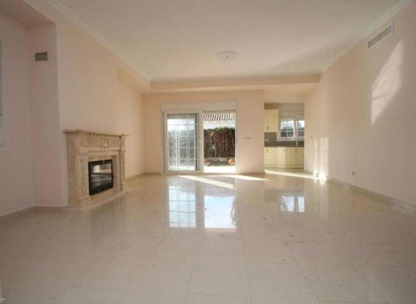 4 bedroom Villa for sale in Orihuela Costa with pool - € 910,000 (Ref: 8524597)