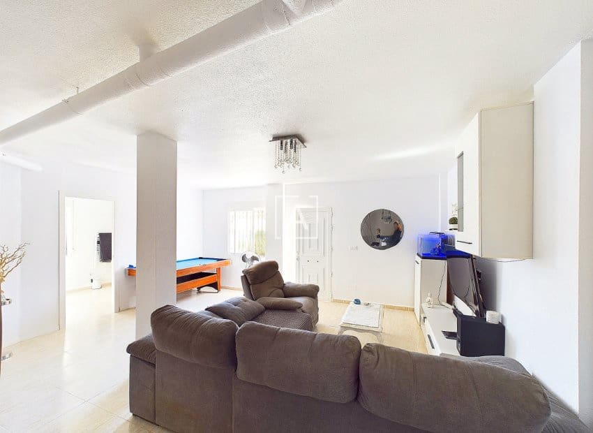 3 bedroom Villa for sale in Pinar de Campoverde with pool - € 249,995 (Ref: 8550130)