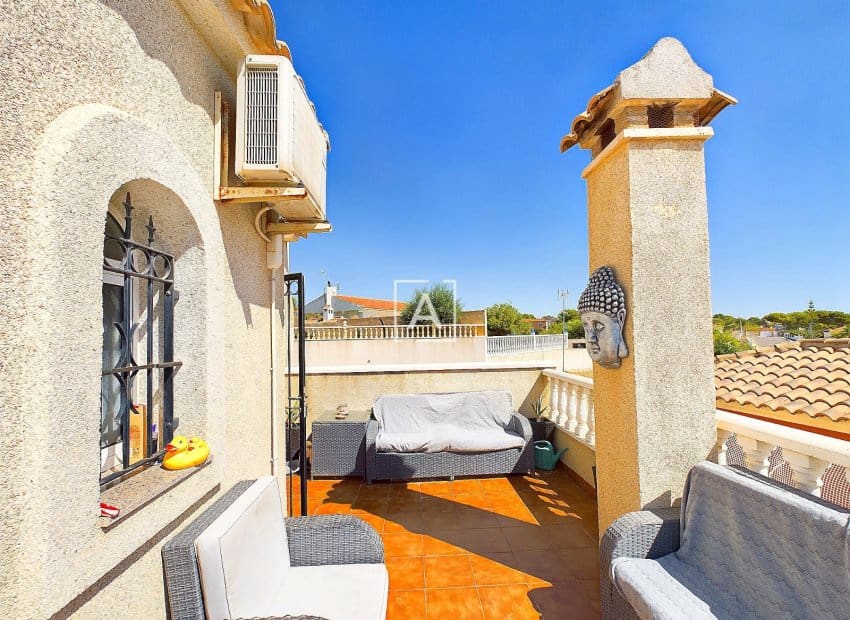 3 bedroom Villa for sale in Pinar de Campoverde with pool - € 249,995 (Ref: 8550130)