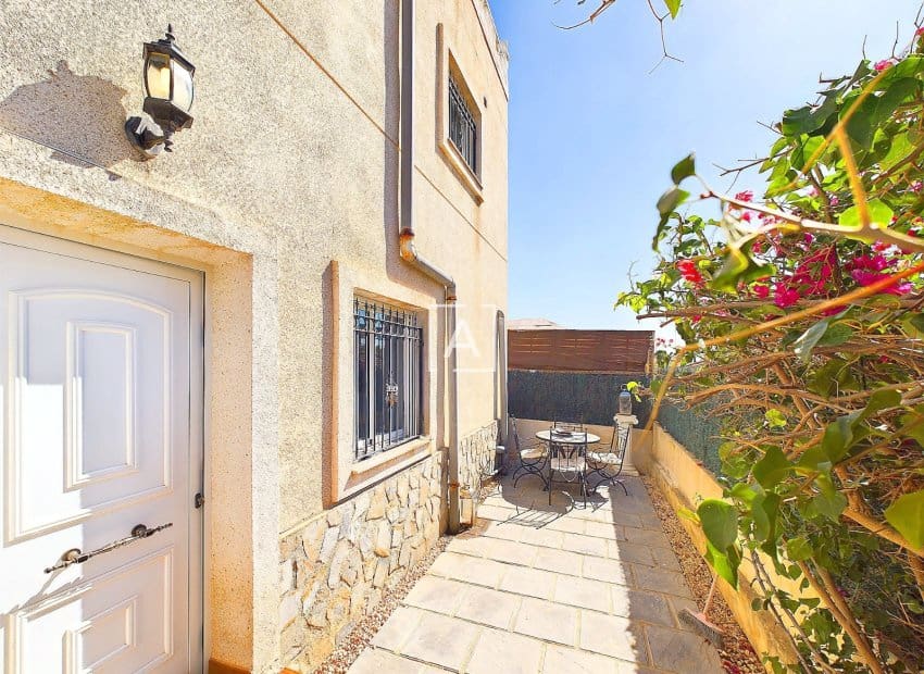 3 bedroom Villa for sale in Pinar de Campoverde with pool - € 249,995 (Ref: 8550130)