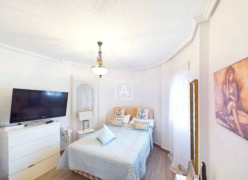 3 bedroom Villa for sale in Pinar de Campoverde with pool - € 249,995 (Ref: 8550130)