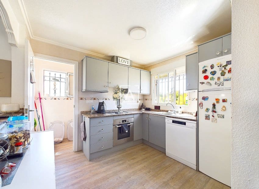 3 bedroom Villa for sale in Pinar de Campoverde with pool - € 249,995 (Ref: 8550130)