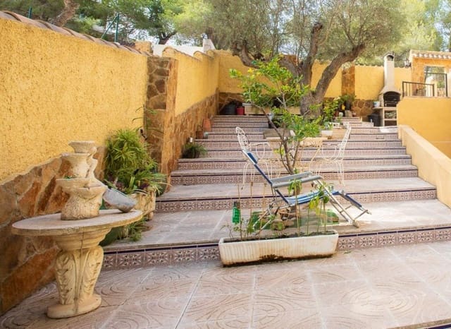 6 soveværelse Villa til salg i Las Filipinas med swimmingpool - € 450.000 (Ref: 8580885)