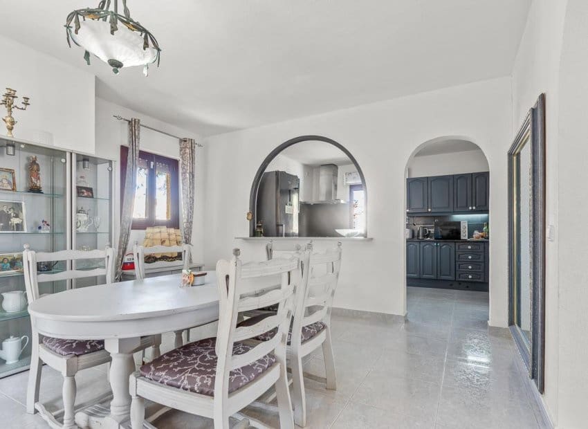 6 soveværelse Villa til salg i Filipinas med swimmingpool - € 450.000 (Ref: 8580885)