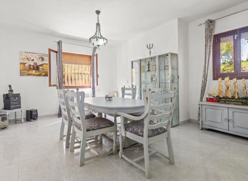 6 soveværelse Villa til salg i Filipinas med swimmingpool - € 450.000 (Ref: 8580885)