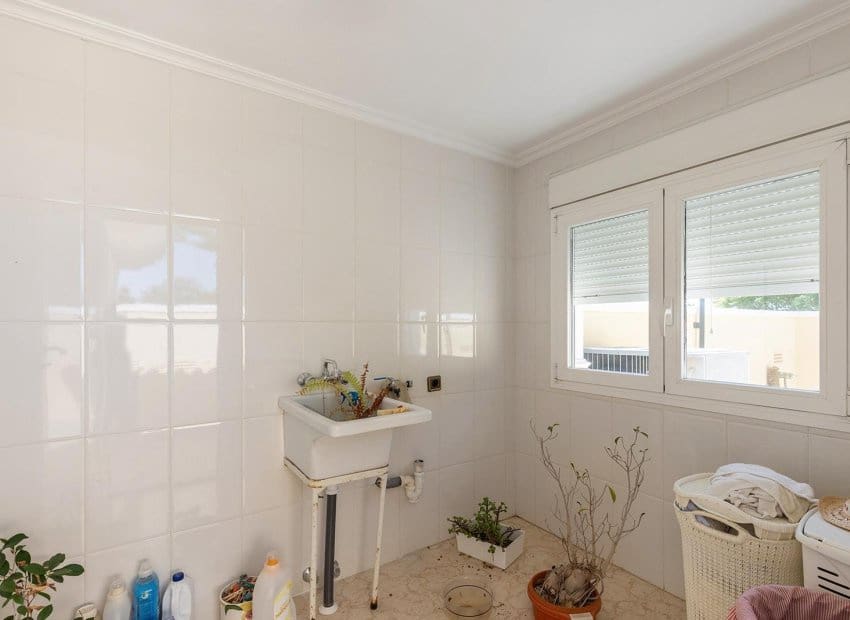 5 soverom Villa til salgs i La Torreta med svømmebasseng - € 780 000 (Ref: 8580897)