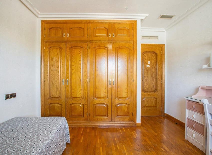 5 soverom Villa til salgs i La Torreta med svømmebasseng - € 780 000 (Ref: 8580897)