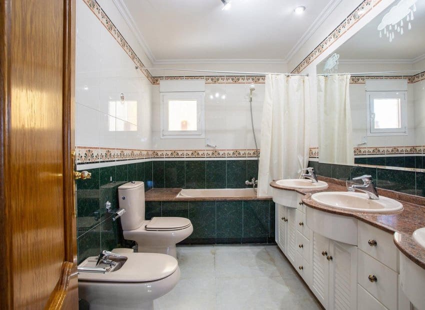 5 soverom Villa til salgs i La Torreta med svømmebasseng - € 780 000 (Ref: 8580897)