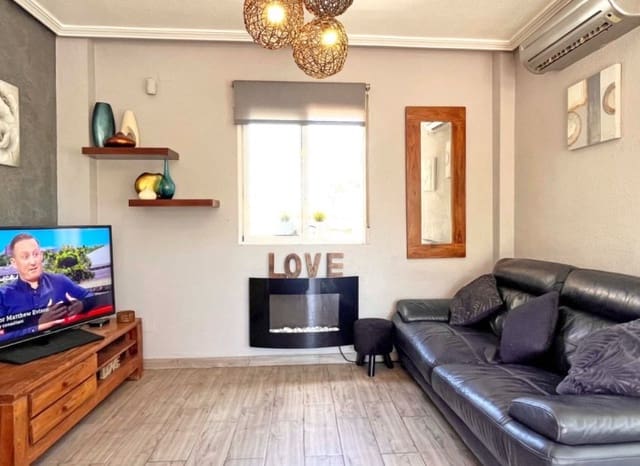 4 slaapkamer Villa te koop in La Zenia, Orihuela met zwembad - € 399.000 (Ref: 8580915)