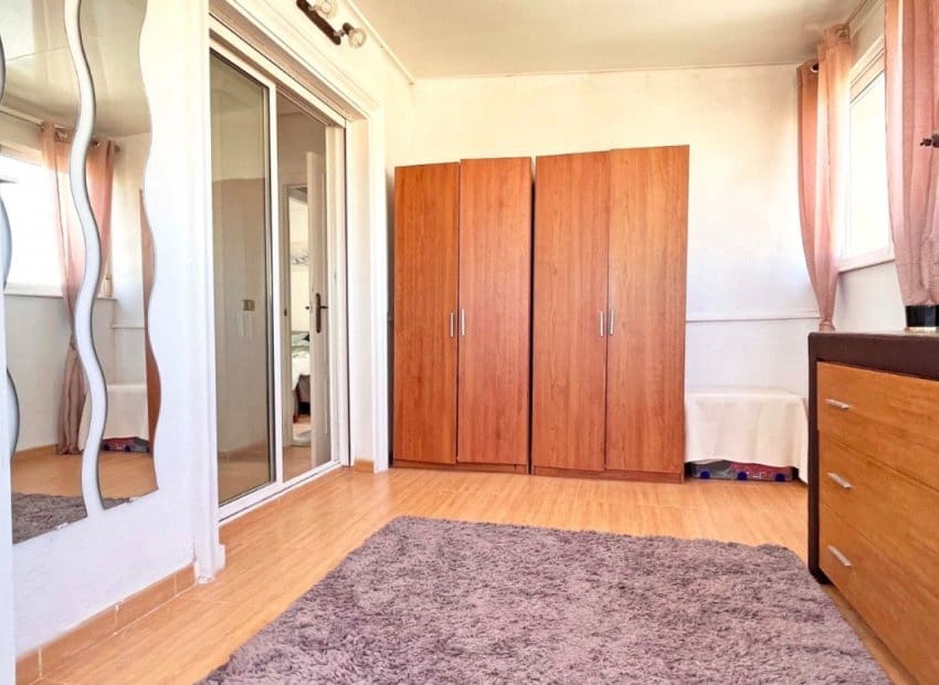 4 soveværelse Villa til salg i La Zenia med swimmingpool - € 399.000 (Ref: 8580915)