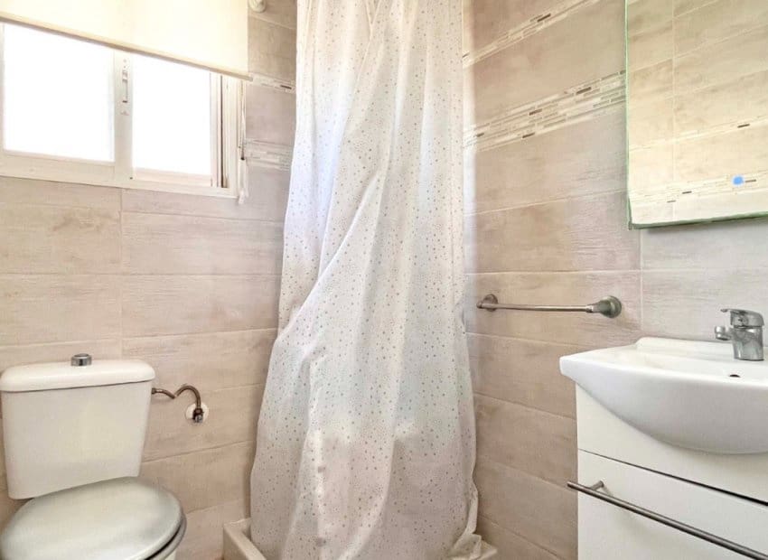 4 soveværelse Villa til salg i La Zenia med swimmingpool - € 399.000 (Ref: 8580915)