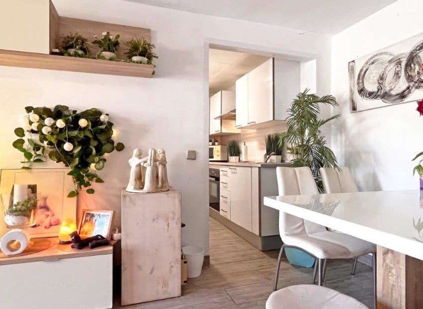 4 soveværelse Villa til salg i La Zenia med swimmingpool - € 399.000 (Ref: 8580915)