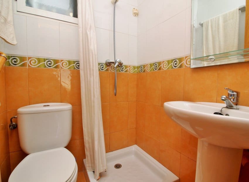 3 soveværelse Lejlighed til salg i Cabo Roig med swimmingpool - € 399.950 (Ref: 8580924)