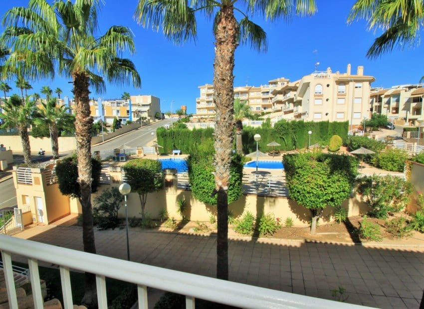 3 soveværelse Lejlighed til salg i Cabo Roig med swimmingpool - € 399.950 (Ref: 8580924)