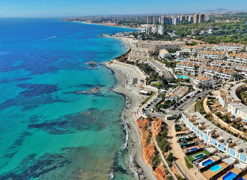 3 soveværelse Lejlighed til salg i Cabo Roig med swimmingpool - € 399.950 (Ref: 8580924)