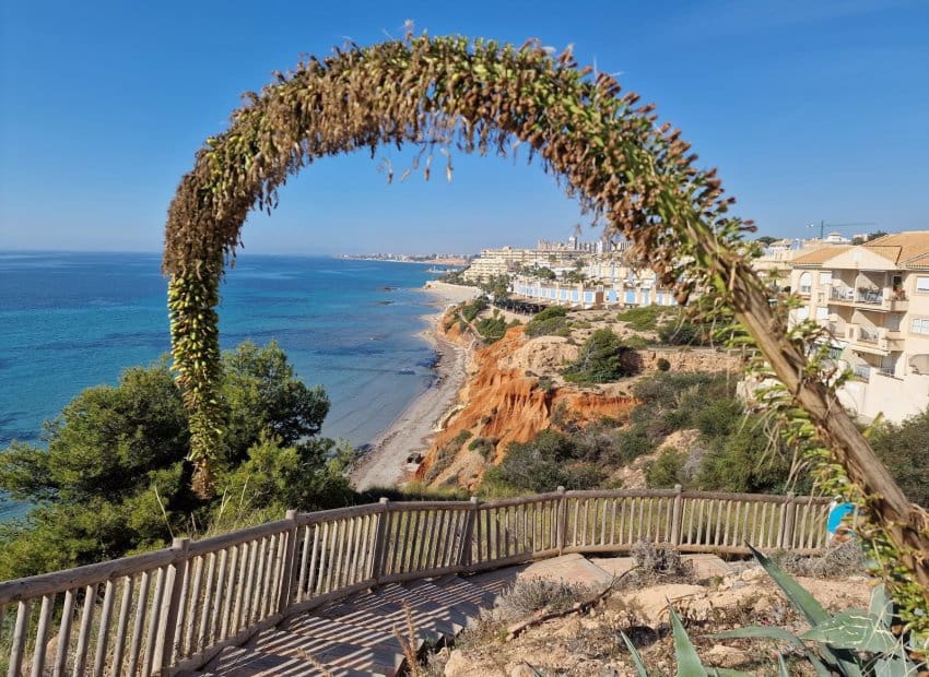 3 soveværelse Lejlighed til salg i Cabo Roig med swimmingpool - € 399.950 (Ref: 8580924)