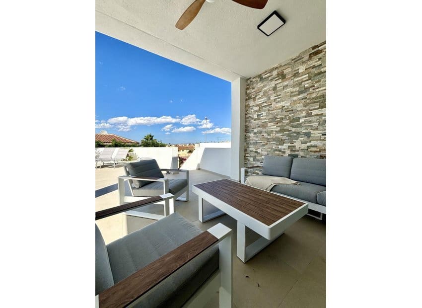 3 soveværelse Villa til salg i Benijofar med swimmingpool - € 478.732 (Ref: 8581097)