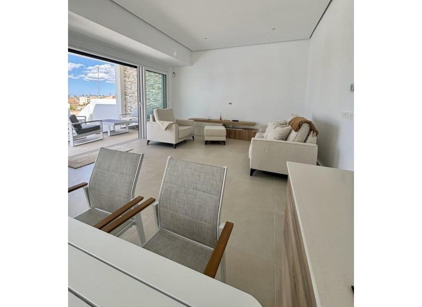 3 soveværelse Villa til salg i Benijofar med swimmingpool - € 478.732 (Ref: 8581097)