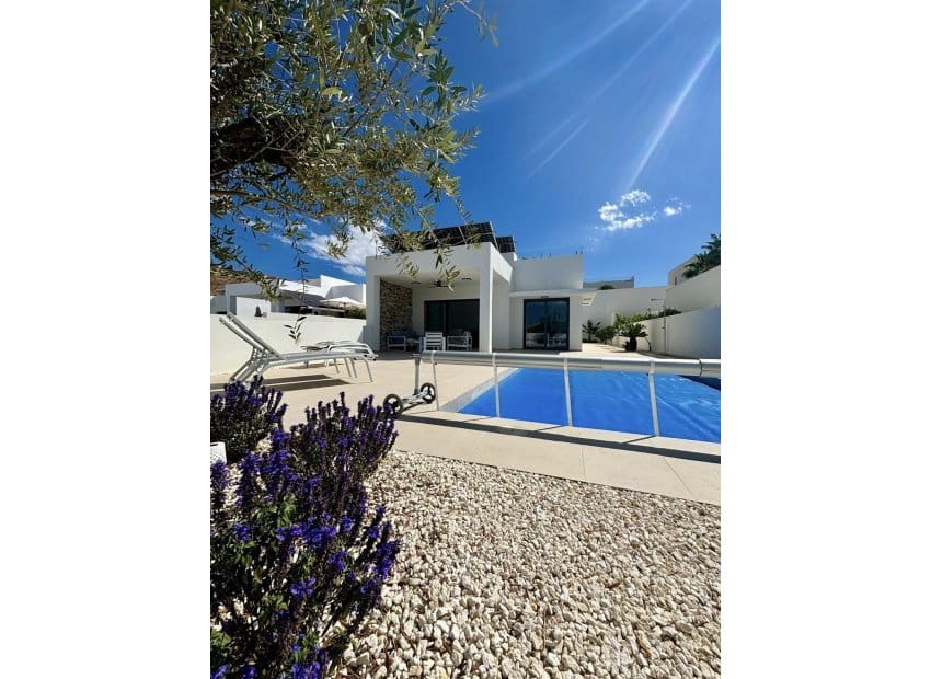 3 soveværelse Villa til salg i Benijofar med swimmingpool - € 478.732 (Ref: 8581097)