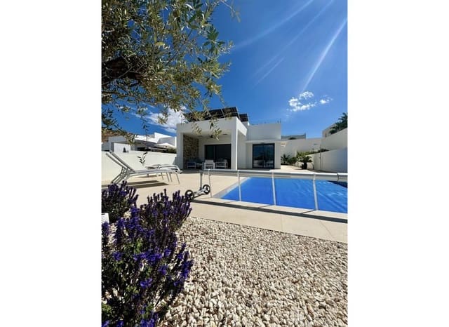 3 soveværelse Villa til salg i Benijófar med swimmingpool - € 478.732 (Ref: 8581097)