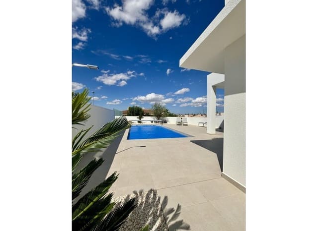 3 soveværelse Villa til salg i Benijófar med swimmingpool - € 478.732 (Ref: 8581097)