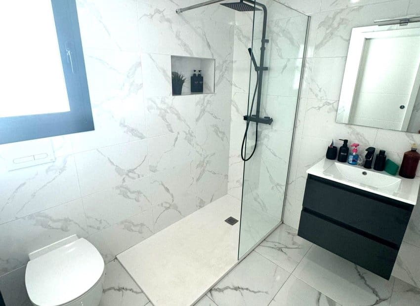 Willa na sprzedaż w Los Montesinos - 449 900 € (Ref: 8597811)