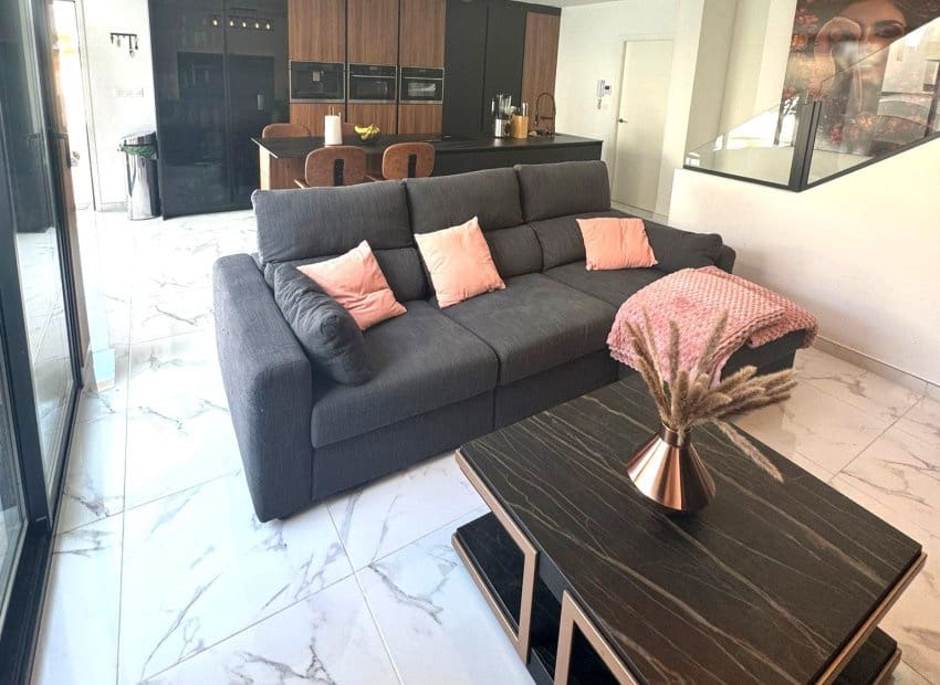 Willa na sprzedaż w Los Montesinos - 449 900 € (Ref: 8597811)