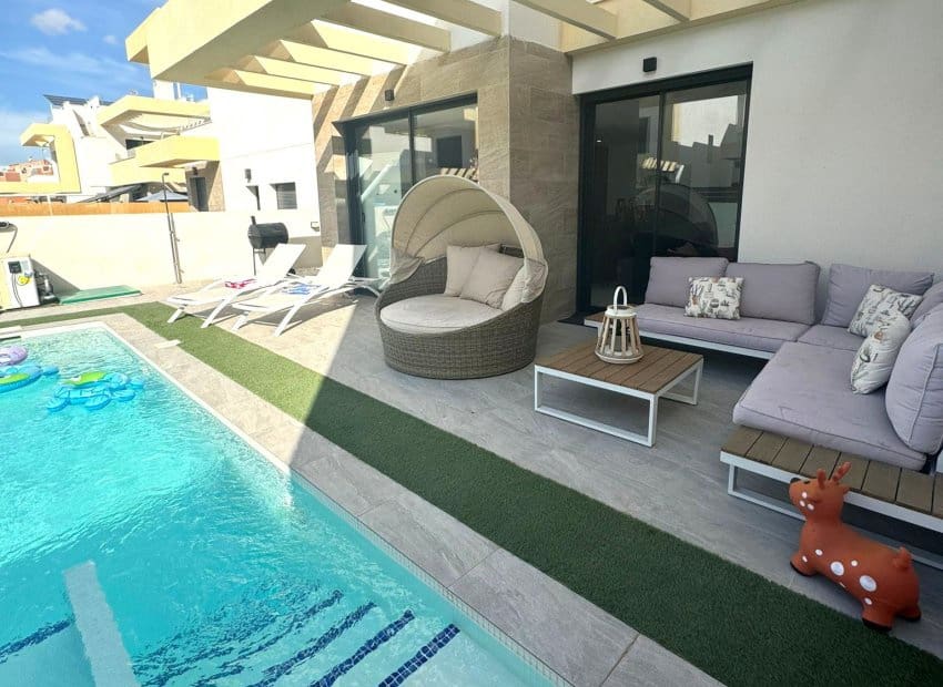 Willa na sprzedaż w Los Montesinos - 449 900 € (Ref: 8597811)