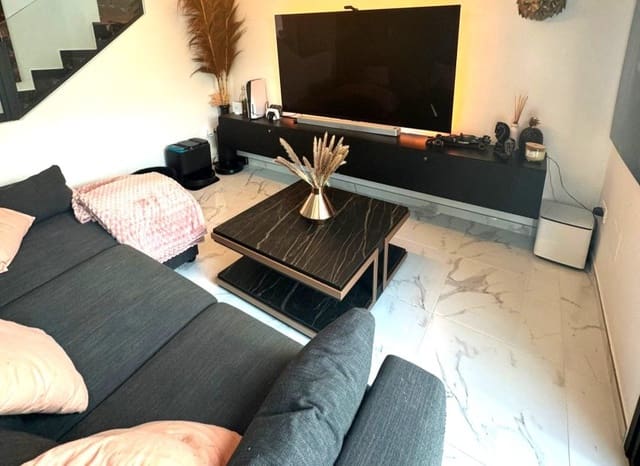 Willa na sprzedaż w Los Montesinos - 449 900 € (Ref: 8597811)