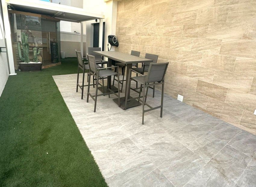 Willa na sprzedaż w Los Montesinos - 449 900 € (Ref: 8597811)