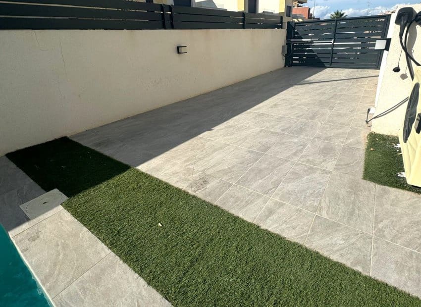 Willa na sprzedaż w Los Montesinos - 449 900 € (Ref: 8597811)