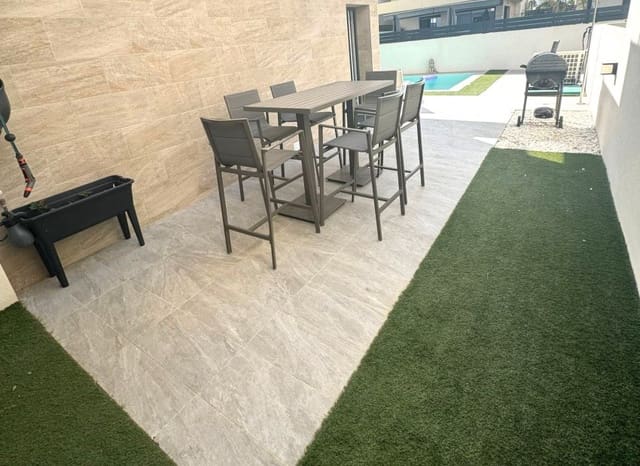 Willa na sprzedaż w Los Montesinos - 449 900 € (Ref: 8597811)