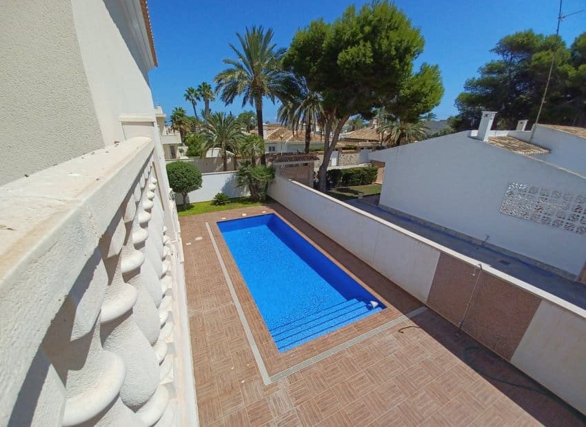 4 bedroom Villa for sale in Cabo Roig with pool - € 910,000 (Ref: 8653544)