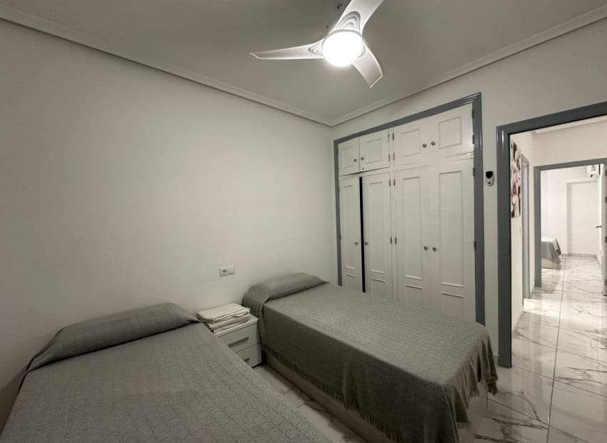 2 quarto Apartamento para venda em Torrevieja - 184 950 € (Ref: 8653549)