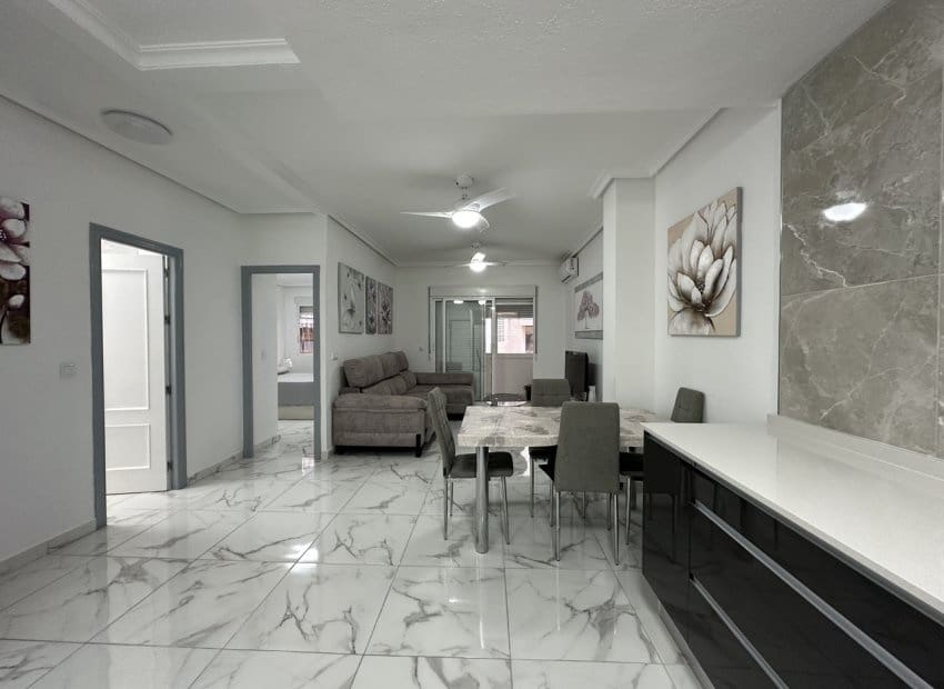 2 quarto Apartamento para venda em Torrevieja - 184 950 € (Ref: 8653549)