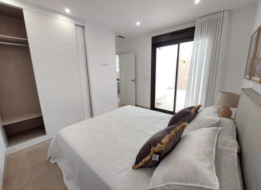 3 bedroom Villa for sale in San Pedro del Pinatar with pool - € 395,000 (Ref: 8653553)
