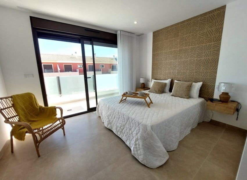 3 bedroom Villa for sale in San Pedro del Pinatar with pool - € 395,000 (Ref: 8653553)