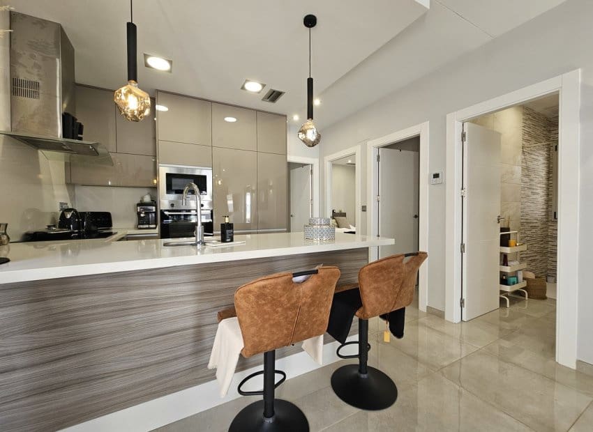 3 sypialnia Willa na sprzedaż w Villamartin z basenem - 369 950 € (Ref: 8679050)