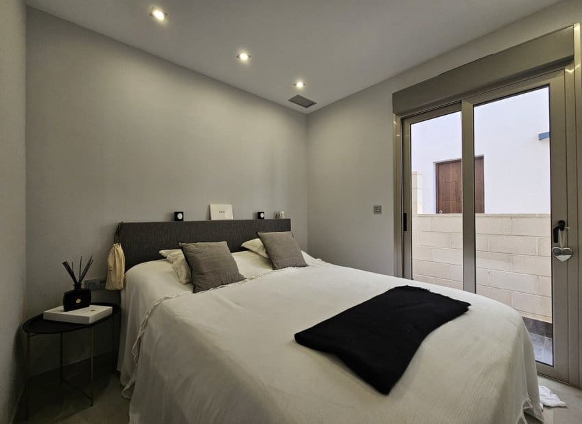 3 sypialnia Willa na sprzedaż w Villamartin z basenem - 369 950 € (Ref: 8679050)