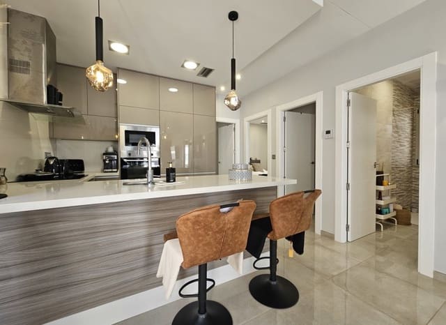 3 sypialnia Willa na sprzedaż w Villamartin, Orihuela z basenem - 369 950 € (Ref: 8679050)