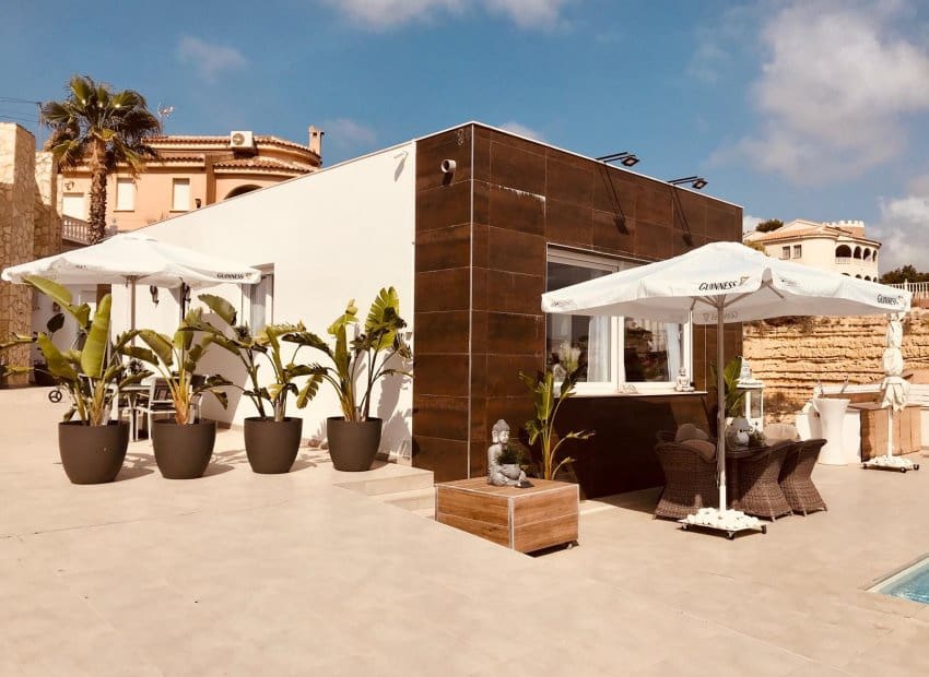 6 bedroom Villa for sale in Ciudad Quesada with pool - € 685,000 (Ref: 8680813)