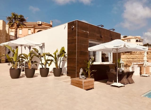 Chalet de 6 habitaciones en Ciudad Quesada, Rojales en venta con piscina - 685.000 € (Ref: 8680813)