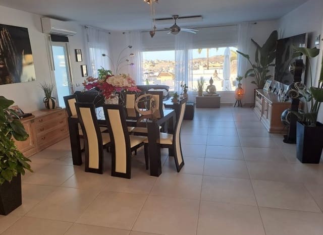 Chalet de 6 habitaciones en Ciudad Quesada, Rojales en venta con piscina - 685.000 € (Ref: 8680813)