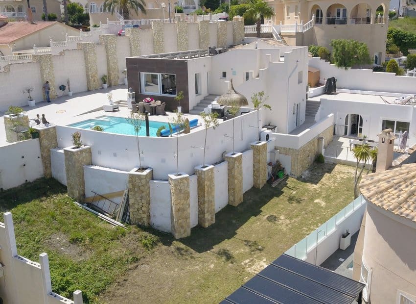 6 bedroom Villa for sale in Ciudad Quesada with pool - € 685,000 (Ref: 8680813)