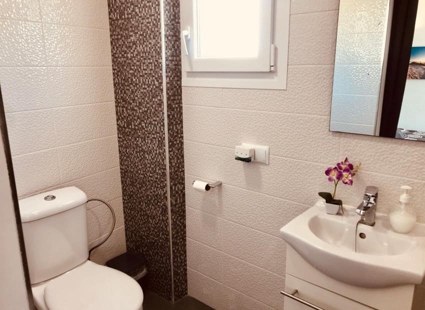 6 bedroom Villa for sale in Ciudad Quesada with pool - € 685,000 (Ref: 8680813)