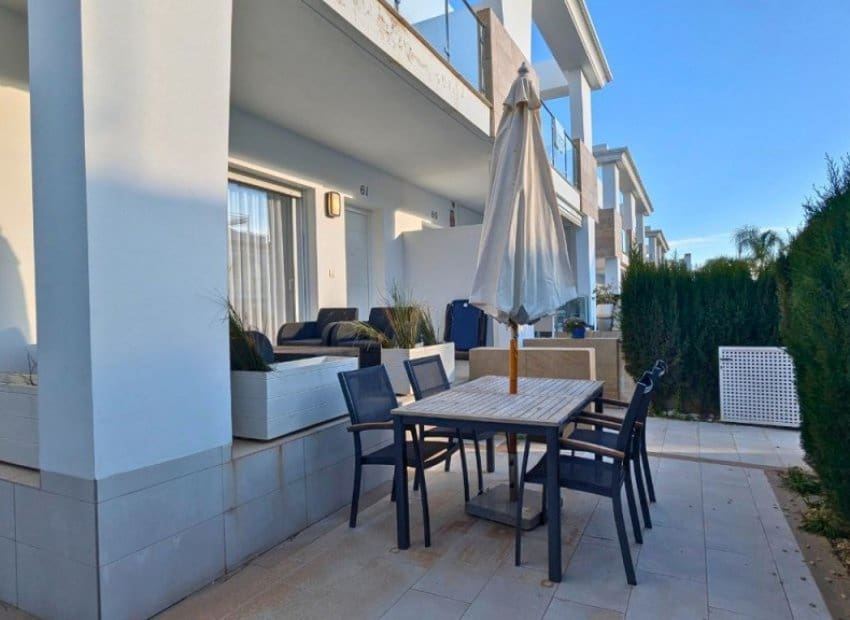 3 quarto Moradia Geminada para venda em Ciudad Quesada com piscina - 435 000 € (Ref: 8688259)